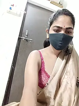 Snapshot of savita97567 chatting on 07/18/26, 10:46 savita97567 online show from 07/18/26, 10:46