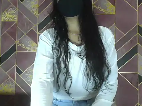 Snapshot of Hot-Roshni chatting on 06/30/26, 10:21 Hot-Roshni online show from 06/30/26, 10:21