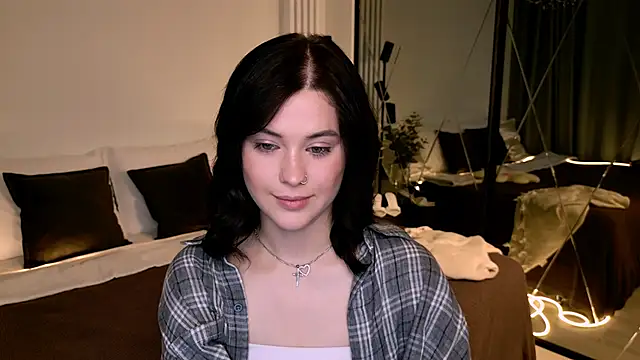 Snapshot of MurielGray chatting on 06/02/26, 05:40 MurielGray online show from 06/02/26, 05:40