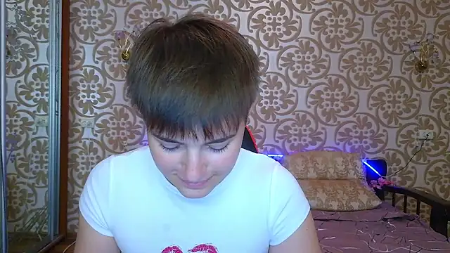EmyHills online show from 08/01/26, 08:18