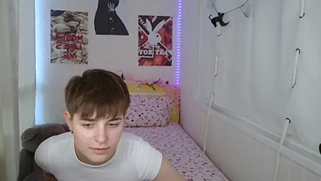 EmyHills online show from 07/02/26, 01:39
