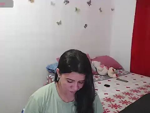 Snapshot of Caliente_in_passion chatting on 06/27/26, 04:29 Caliente in passion online show from 06/27/26, 04:29