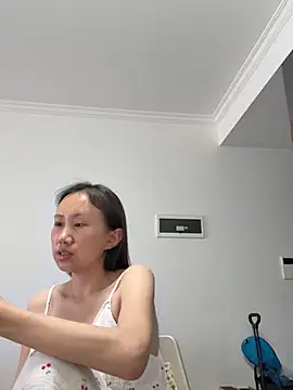 Snapshot of Xiao_Mao_meow chatting on 07/05/26, 04:19 Xiao Mao meow online show from 07/05/26, 04:19