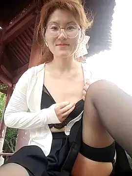 gaoyan880526 online show from 06/17/26, 09:30