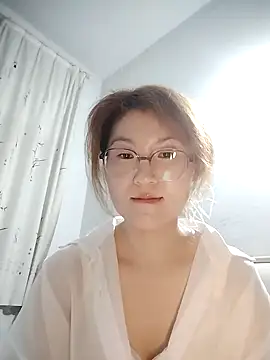 Snapshot of gaoyan880526 chatting on 05/31/26, 04:24 gaoyan880526 online show from 05/31/26, 04:24