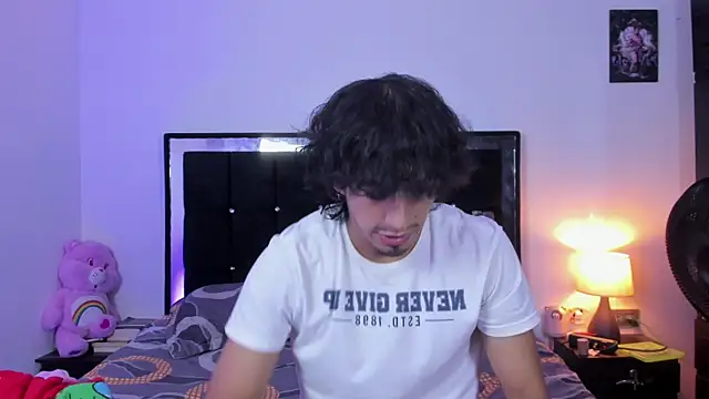Shy Mateo online show from 06/18/26, 11:54