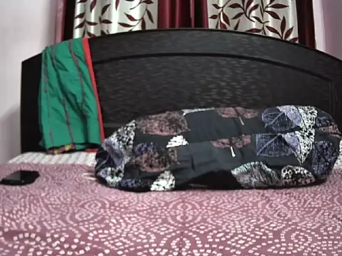 indiboy009 online show from 10/15/25, 02:14