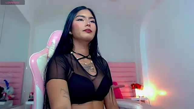 Snapshot of katiuska_lovely chatting on 07/04/26, 05:03 katiuska lovely online show from 07/04/26, 05:03