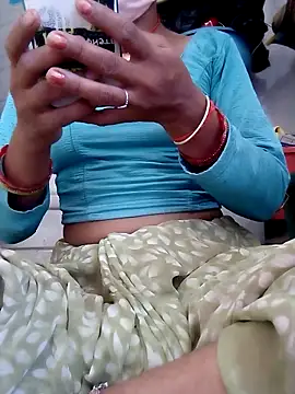 Snapshot of Aarti9080 chatting on 06/18/26, 07:07 Aarti9080 online show from 06/18/26, 07:07