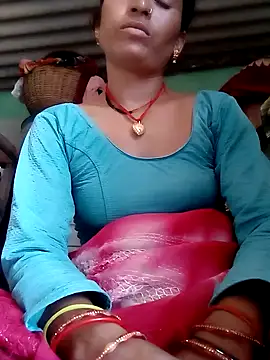 Snapshot of Aarti9080 chatting on 06/15/26, 07:41 Aarti9080 online show from 06/15/26, 07:41