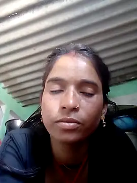 Snapshot of Aarti9080 chatting on 06/05/26, 05:01 Aarti9080 online show from 06/05/26, 05:01