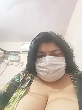 Snapshot of simranjeet_kaur69 chatting on 07/04/26, 10:58 simranjeet kaur69 online show from 07/04/26, 10:58