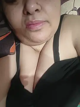 Snapshot of simranjeet_kaur69 chatting on 06/04/26, 11:31 simranjeet kaur69 online show from 06/04/26, 11:31