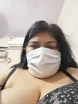 Snapshot of simranjeet_kaur69 chatting on 07/09/26, 10:42 simranjeet kaur69 online show from 07/09/26, 10:42
