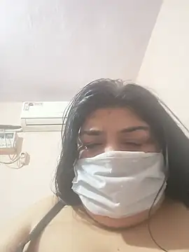 Snapshot of simranjeet_kaur69 chatting on 07/02/26, 03:45 simranjeet kaur69 online show from 07/02/26, 03:45