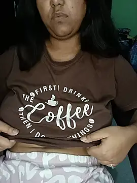 MissRiyaLive online show from 07/06/26, 10:44