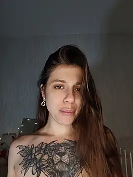 Snapshot of Eileenmurrr chatting on 06/19/26, 04:40 Eileenmurrr online show from 06/19/26, 04:40