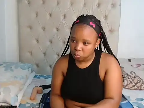 Snapshot of Lihle_00 chatting on 06/24/26, 02:59 Lihle 00 online show from 06/24/26, 02:59