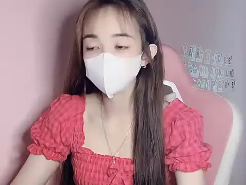 Snapshot of Alee8668 chatting on 06/14/26, 08:26 Alee8668 online show from 06/14/26, 08:26