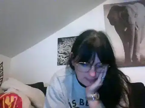 Snapshot of sexujuly88 chatting on 10/10/25, 09:26 sexujuly88 online show from 10/10/25, 09:26