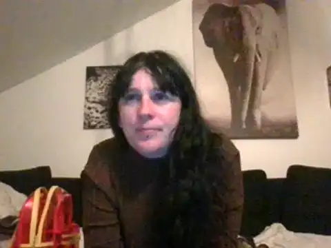 Snapshot of sexujuly88 chatting on 09/18/25, 09:18 sexujuly88 online show from 09/18/25, 09:18