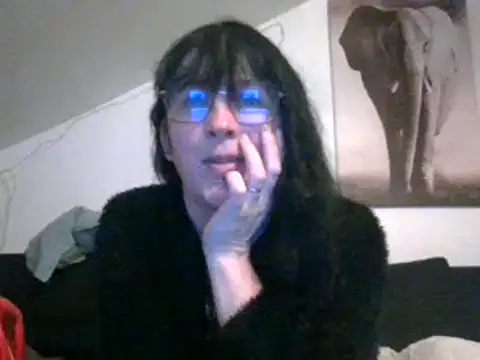 Snapshot of sexujuly88 chatting on 02/11/25, 09:35 sexujuly88 online show from 02/11/25, 09:35