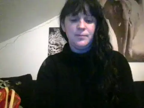 Snapshot of sexujuly88 chatting on 03/11/25, 10:09 sexujuly88 online show from 03/11/25, 10:09