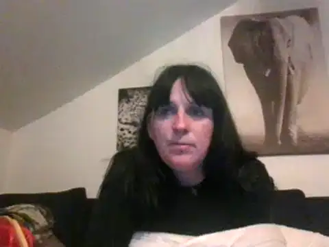 Snapshot of sexujuly88 chatting on 10/12/25, 08:21 sexujuly88 online show from 10/12/25, 08:21