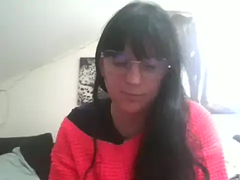 Snapshot of sexujuly88 chatting on 02/07/25, 09:47 sexujuly88 online show from 02/07/25, 09:47