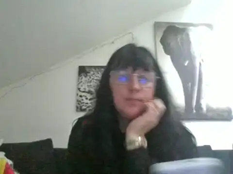 Snapshot of sexujuly88 chatting on 02/27/25, 08:24 sexujuly88 online show from 02/27/25, 08:24