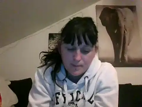 Snapshot of sexujuly88 chatting on 02/24/25, 09:30 sexujuly88 online show from 02/24/25, 09:30