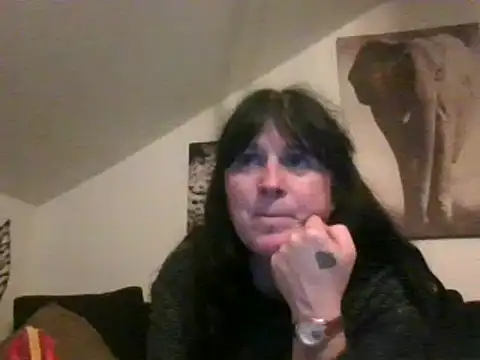 Snapshot of sexujuly88 chatting on 10/06/25, 09:04 sexujuly88 online show from 10/06/25, 09:04