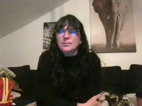 Snapshot of sexujuly88 chatting on 09/25/25, 08:48 sexujuly88 online show from 09/25/25, 08:48