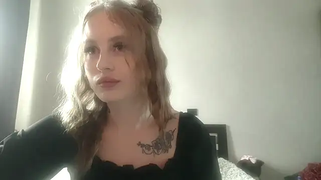 AnnamarieMcalpin online show from 06/10/26, 10:27