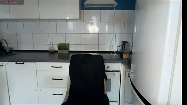 Annbigass online show from 06/30/26, 05:29