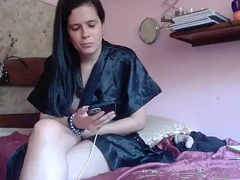 Snapshot of NinaMendes chatting on 06/03/26, 02:33 NinaMendes online show from 06/03/26, 02:33