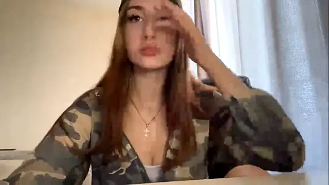 Snapshot of Kitty_M0rphes chatting on 07/15/26, 07:37 Kitty M0rphes online show from 07/15/26, 07:37