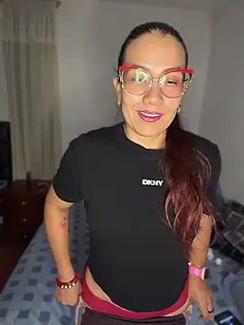 Snapshot of ArielFerrara chatting on 06/14/26, 06:58 ArielFerrara online show from 06/14/26, 06:58