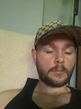 Snapshot of Ronnie153 chatting on 07/26/26, 04:41 Ronnie153 online show from 07/26/26, 04:41