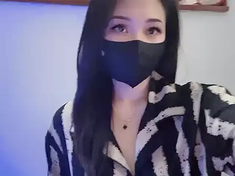 Snapshot of Annie_Nie chatting on 07/17/26, 08:33 Annie Nie online show from 07/17/26, 08:33
