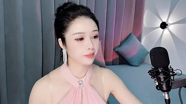 Snapshot of Momo-Wow chatting on 07/01/26, 05:52 Momo-Wow online show from 07/01/26, 05:52