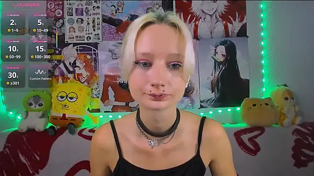 Katia Nabiee online show from 07/15/26, 04:41
