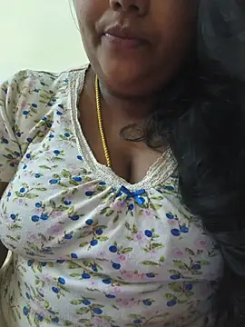 meenaqueen online show from 06/04/26, 08:41