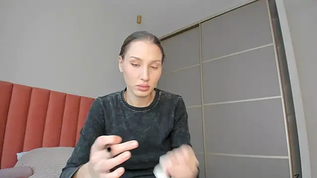 SofiClimbing online show from 02/10/25, 02:52