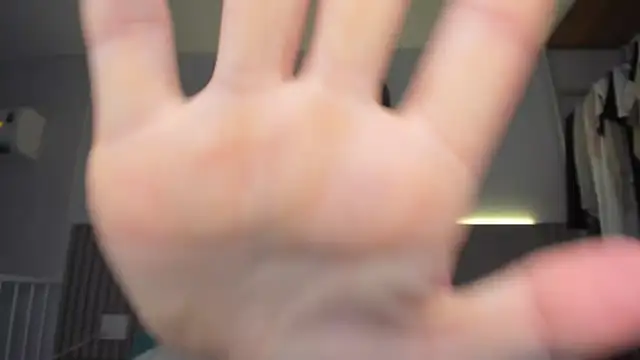 SofiClimbing online show from 04/15/26, 02:06