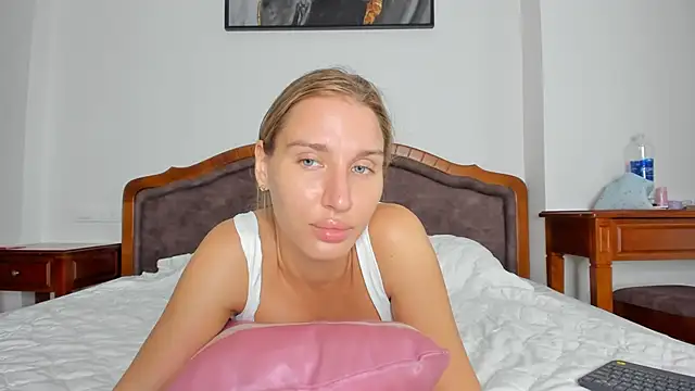 SofiClimbing online show from 11/03/25, 04:28