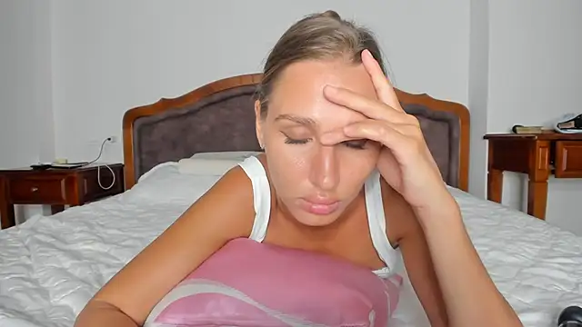 SofiClimbing online show from 09/19/25, 02:10