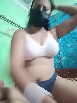 Sayanichatterjee024 online show from 06/12/26, 07:28