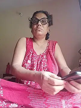 Snapshot of chatterjeesayani567 chatting on 06/23/26, 03:59 chatterjeesayani567 online show from 06/23/26, 03:59