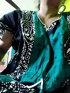Snapshot of chatterjeesayani567 chatting on 07/15/26, 06:37 chatterjeesayani567 online show from 07/15/26, 06:37